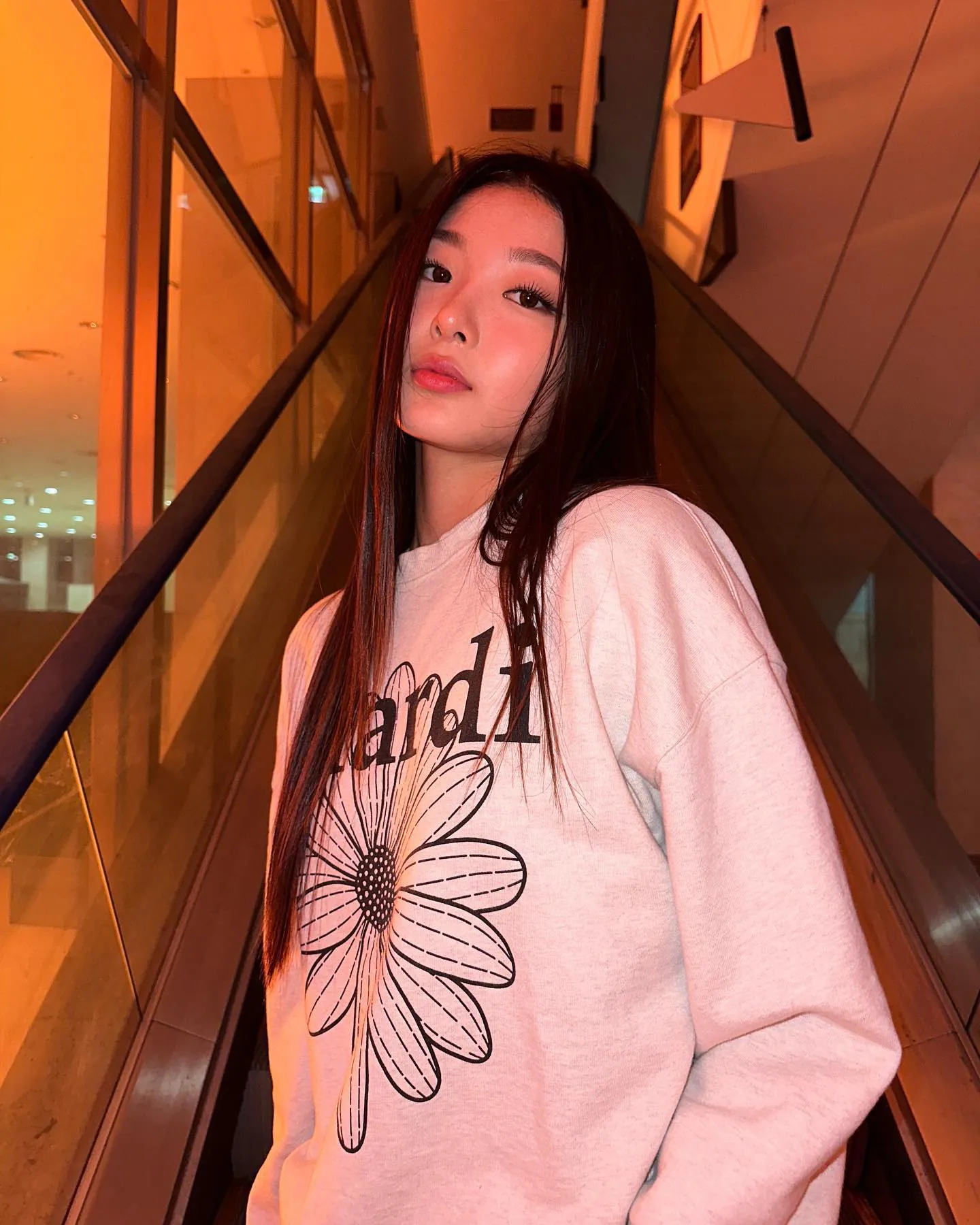Yoonchae (KATSEYE) - yoonchae-katseye-hot-5.webp